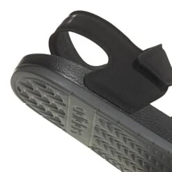 Sandales Adidas Adilette -Gioseppo Chaussure Boutique adidas hp3007 9 footwear photography detail view 2 white 000